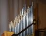 Vier Register mit je 13 Pfeifen - die Orgel kommt mit sattem Klang daher. (Foto: Marcel Schwarzenberger)